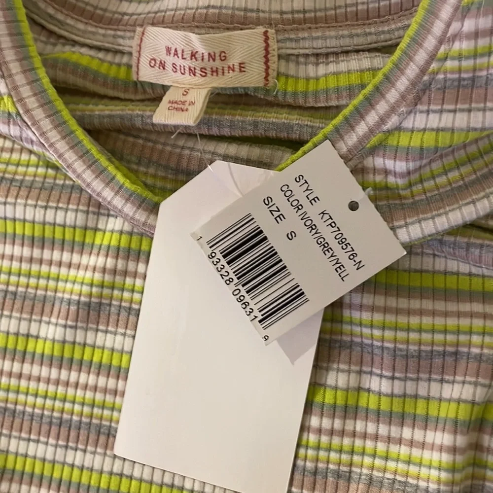 Y2K Style Walking on Sunshine Striped Twist Side Front Top - Picture 7 of 11